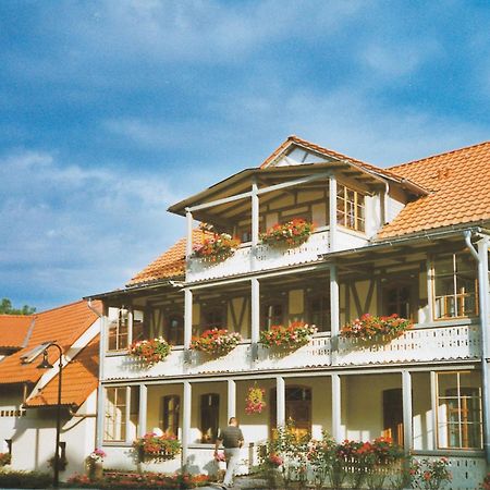 Hotel Pension Am Kurzentrum Bad Suderode Bagian luar foto