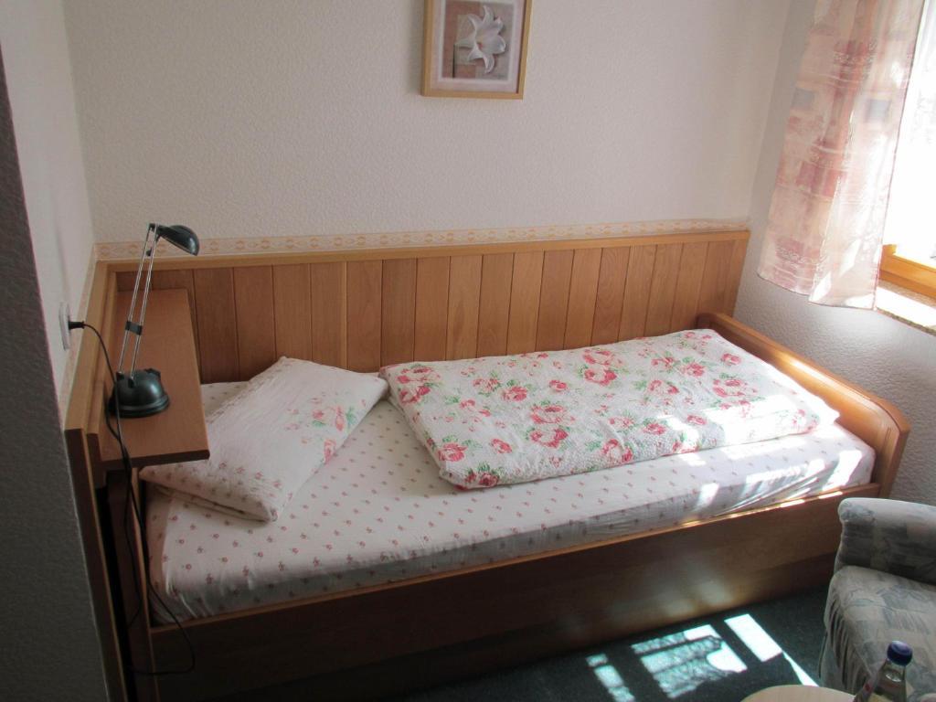 Hotel Pension Am Kurzentrum Bad Suderode Ruang foto